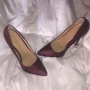 CHARLOTTE RUSSE SNAKE SKIN HIGH HEELS
